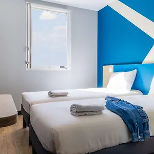 ** Hotel Ibis Budget Paris Ouest Frankrijk