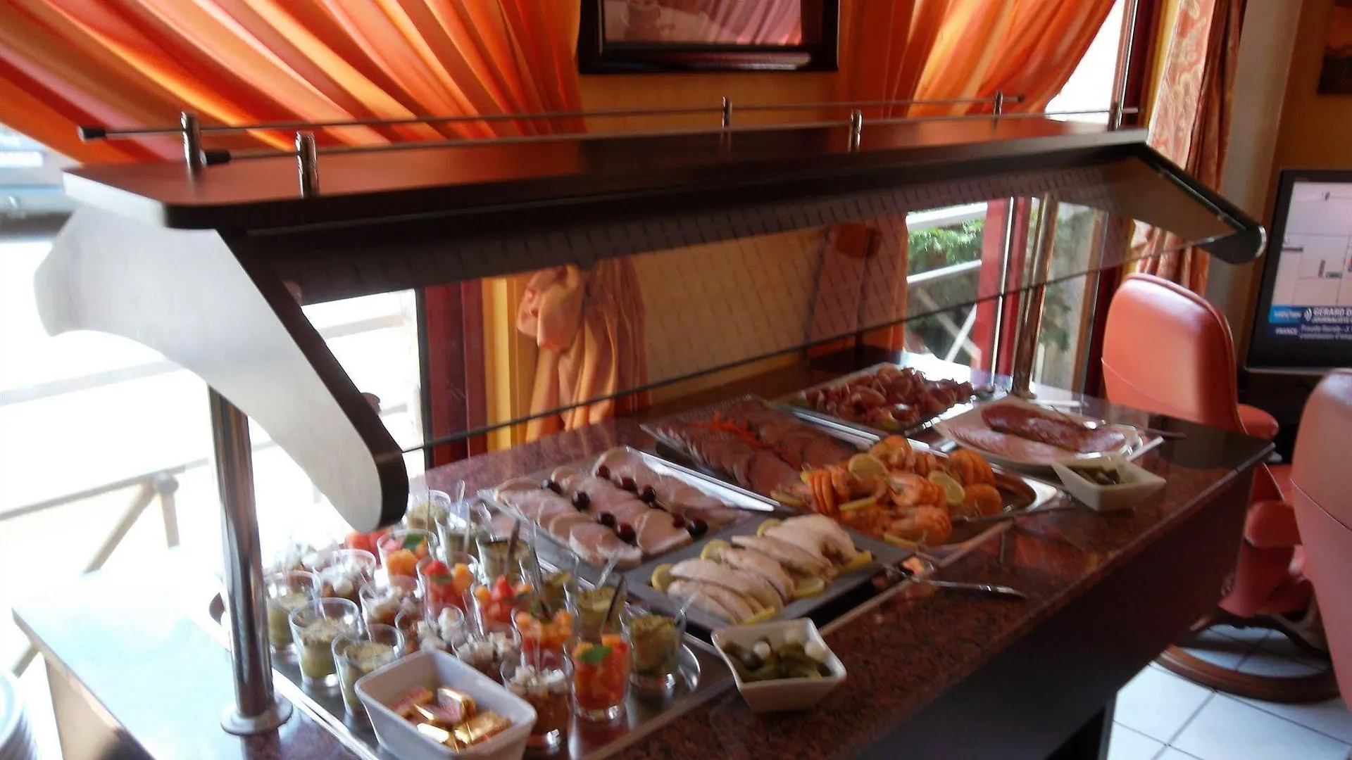 Le Medicis Hotel Roussillon