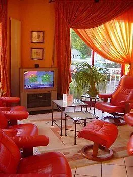 Le Medicis Hotel Roussillon  France