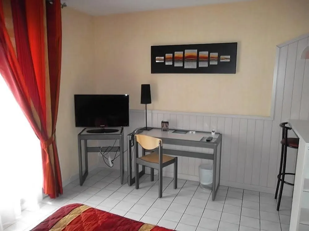 Le Medicis Hotel Roussillon  France